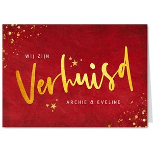 Rode kerst verhuiskaart met goudlook tekst verhuisd