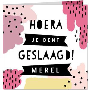 Vrolijke geslaagd kaart met verf, spikkels en typografie