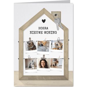 Felicitatiekaart nieuw huis met houten huisje en fotocollage