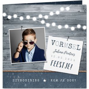 Uitnodiging vormsel hout stoer foto's slinger