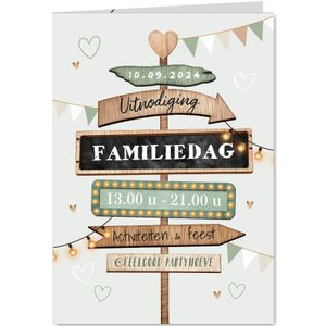 Uitnodiging wegwijzers hout familiedag hartjes vlaggetjes