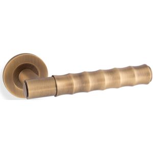 Deurkruk Bamboo 'Spitfire' - Antiek messing - Op rond rozet Ø50mm