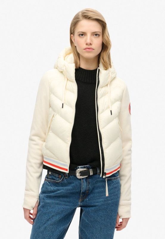 Superdryvoor vrouwen. W5011727A Storm Fuji hybride bomberjack met capuchon
wit (S), Casual, Nylon, Duurzaam