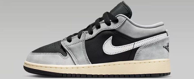 Air Jordan 1 Low SE - Kinderschoenen - Grijs