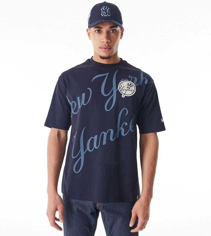 New Era Mlb Script Grphc Oversized New York Yankees T-shirt Met Korte Mouwen