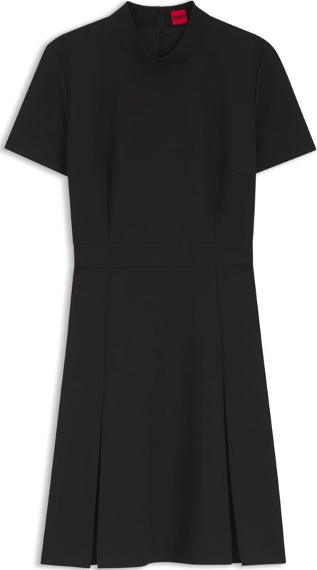 Jurk met hoge hals en stolpplooi