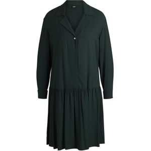 Jurk met lagere taille en verstelbare kraag