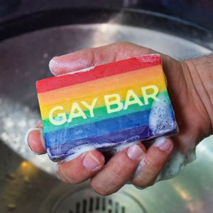 Gay Bar Soap - Kleurrijke & Frisse Zeep - Hygiëne met een Knipoog - Regenboog zeep