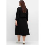 Tailliertes Kleid mit Taschen, in Strukturqualität, schwarz, Gr.50