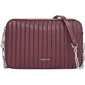 Calvin Klein Umhängetasche Mini Line Quilt Camera Bag vineyard wine