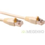 ACT Ivoor 10 meter SF/UTP CAT5E patchkabel snagless met RJ45 connectoren