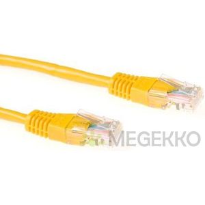 ACT Gele 1,5 meter U/UTP CAT5E patchkabel met RJ45 connectoren