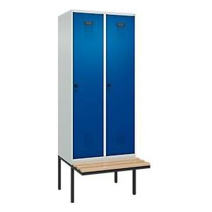 Kleiderspind C+P Evolo Plus, 2 Abteile à 400 mm Breite, schwebende Sitzbank, B 800 x T 815 x H 2120 mm, Drehriegel, lichtgrau/enzianblau
