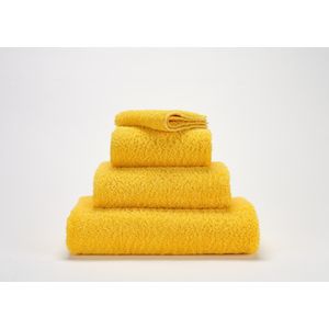 Abyss & Habidecor Super Pile Handdoek 60x110 830 banane