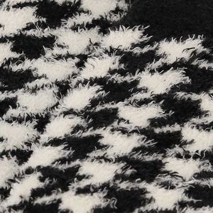 Apollo - Bedsokken dames - Zwart - One Size - Slaapsokken - Fluffy sokken - Warme sokken