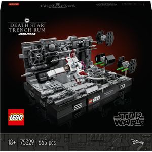 LEGO Star Wars Death Star Trench Run Diorama (75329)