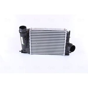 Intercooler, Inlaatluchtkoeler Nissan Nissens 961584
