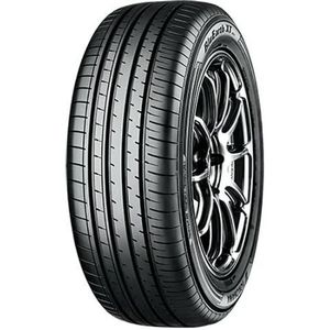 Yokohama Bluearth-xt ae61 215/60 R17 96H