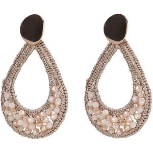 Goudkleurige oorbellen met beige glaskralen