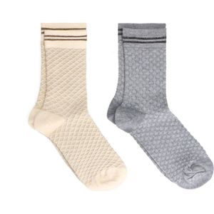 2-pack beige en grijze sokken