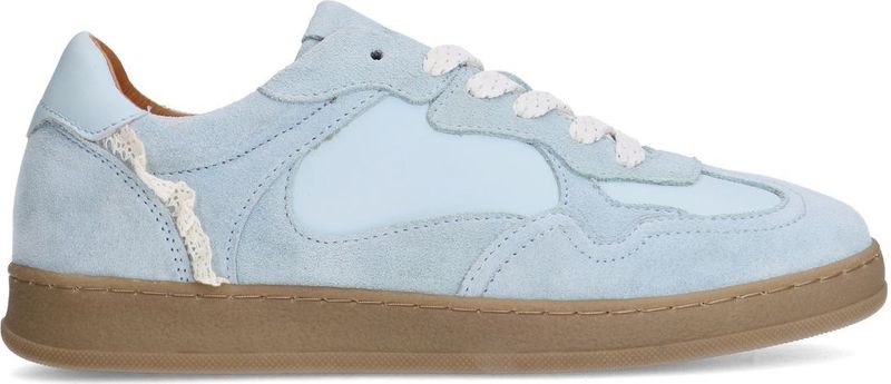 Lichtblauwe suède sneakers