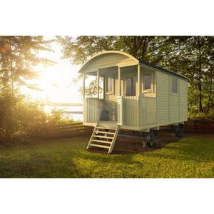Houten Pipowagen 480x240x319cm met ruime veranda en trap voorzijde Wanddikte 19 mm