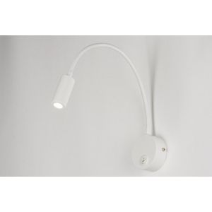 Moderne LED-wandlamp met flexibele arm.