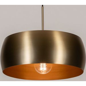 Messingkleurige ronde hanglamp met gouden binnenkant