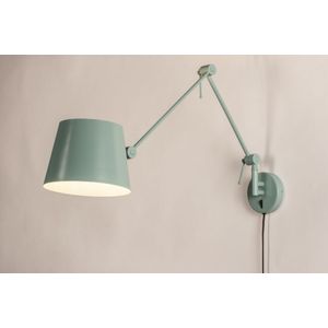 Groene verstelbare wandlamp met knikarm en lang snoer