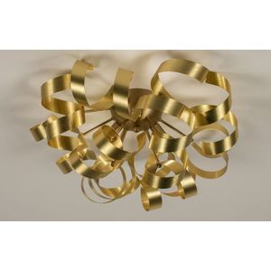 Hotel chique plafondlamp in het goud met sierlijke krullen