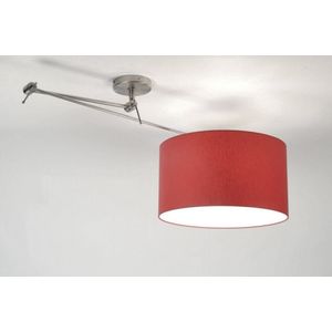 Verstelbare hanglamp met knikarm en rode lampenkap