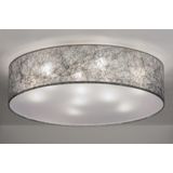 Moderne, ronde plafondlamp in extra groot formaat voorzien van een stoffen kap in zilver kleur.