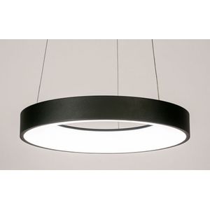 Schitterende ronde led hanglamp in strak design uitgevoerd in een mat zwarte kleur.
