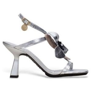 Hispanitasvoor vrouwen. GOYA24 Zilveren Goya sandalen (37), Leer, 5 tot 8 cm, Gesp, Casual, Feest