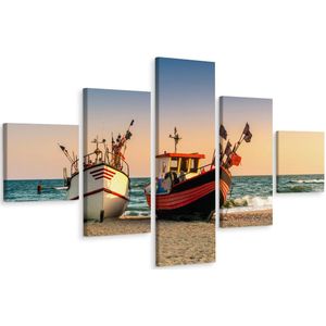 Schilderij - Vissersboten op het Strand, Premium print