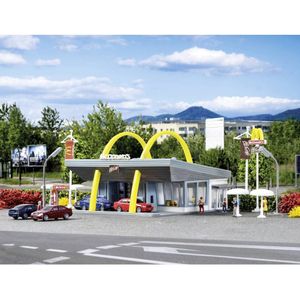 Vollmer 47765 N McDonalds snelrestaurant met McDrive