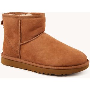 UGG Classic Mini enkellaarsje van suède