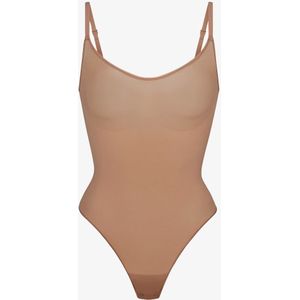 SKIMS Everyday Sculpt corrigerende stringbody