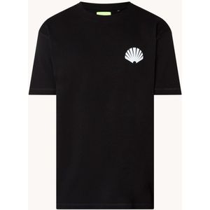 New Amsterdam Surf Association T-shirt van biologisch katoen met logo- en backprint