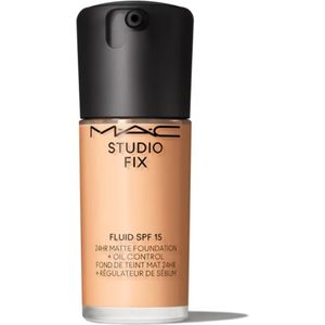 MAC - Studio Fix Fluid SPF15 - Foundation - NC 18 - 30 ml
