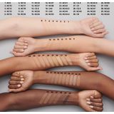 MAC - Studio Fix Fluid - Foundation - Lichtbeige - SPF 15