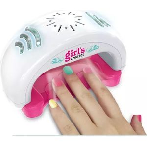 Nagelstudio met lamp