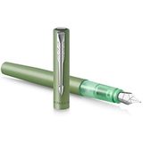 Parker Vector XL vulpen medium penpunt | metallic groene lak op messing met chroom detail | medium penpunt met blauwe inkt navulling | cadeauverpakking