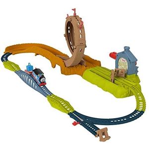 Thomas & Friends Fisher-Price HMB93 - Looping Depot op batterijen werkende locomotief- en railset, speelgoed voor kinderen vanaf 3 jaar