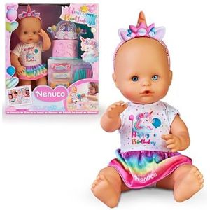 NENUCO Famosa NFN77000 Babypop met eenhoorn-accessoires voor verjaardagsfeesten, incl. gepersonaliseerde taart met kneedmassa, kaarsen, tekeningen en stickers, voor kinderen vanaf 3 jaar