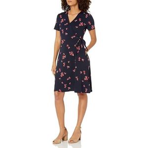 Amazon Essentials Faux-wikkeljurk met korte mouwen voor dames, marinerode bloemen, medium