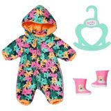 BABY born Little Outdoor Onesie 836323 - Onesie met bijpassende regenlaarzen voor 36cm pop - Voor kinderen om zelfstandig aan te kleden - Vanaf 1 jaar