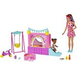 Barbie Skipper Babysitters Inc. Springkussen Speelset met Skipper Babysitterpop, Peuterpop, Schommel en Accessoires, speelgoed voor kinderen van 3 jaar en ouder, HHB67