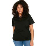 Trendyol Vrouwen Plus Size Regular Standaard V-hals Geweven Plus Size T-Shirt Zwart, Zwart, 4XL grote maten