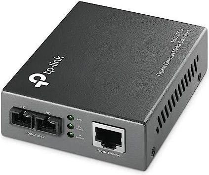 TP-Link Gigabit Single-Mode Media Converter, Complies with IEEE 802.3ab and IEEE 802.3z Extends Fiber Distance Up to 20 km (MC210CS)